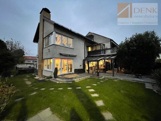 Mehrfamilienhaus zum Kauf 730.000 € 9 Zimmer 223 m²<br/>Wohnfläche 712 m²<br/>Grundstück Mainbernheim 97350