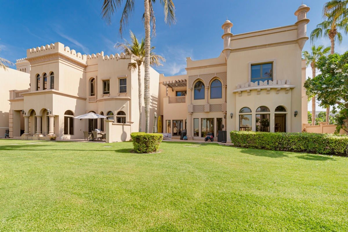 Villa zum Kauf 3.121.818 € 5 Zimmer 470 m²<br/>Wohnfläche 500 m²<br/>Grundstück Dubai