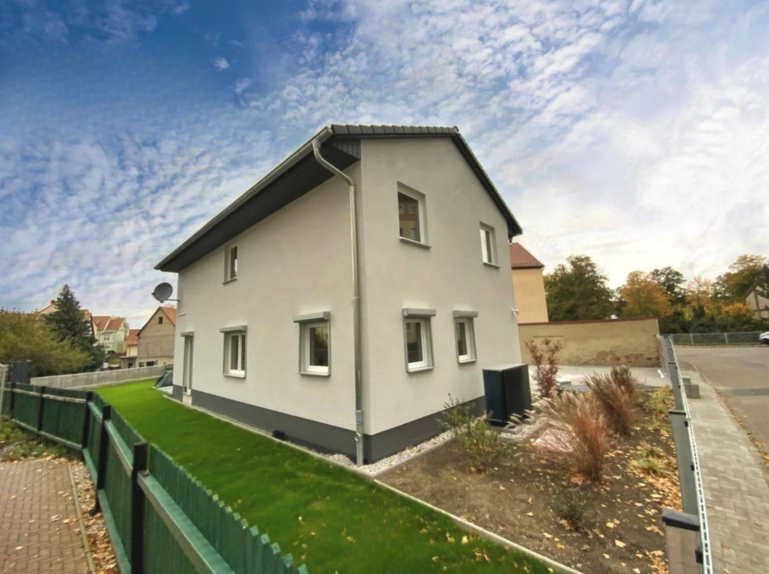 Einfamilienhaus zum Kauf provisionsfrei 340.000 € 4 Zimmer 120 m²<br/>Wohnfläche 468 m²<br/>Grundstück Meuselwitz Meuselwitz 04610