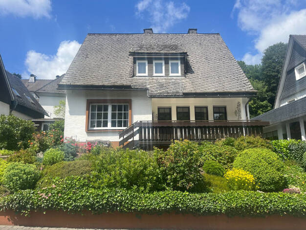 Einfamilienhaus zum Kauf 215.000 € 7 Zimmer 124 m² 691 m² Grundstück Silbach Winterberg-Silbach 59955