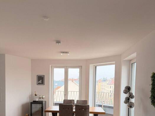 Wohnung zur Miete 924 € 2 Zimmer 67 m² 5. Geschoss frei ab 15.03.2026 Wolfgang-Heinze-Straße Connewitz Leipzig 04277