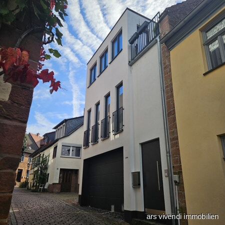 Einfamilienhaus zum Kauf 539.000 € 4 Zimmer 100 m²<br/>Wohnfläche 78 m²<br/>Grundstück Gelnhausen Gelnhausen 63571