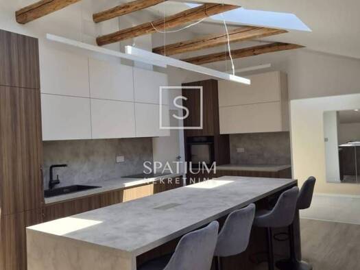 Wohnung zur Miete 1.300 € 4 Zimmer 135 m² 3. Geschoss Bulevard, Rijeka Rijeka