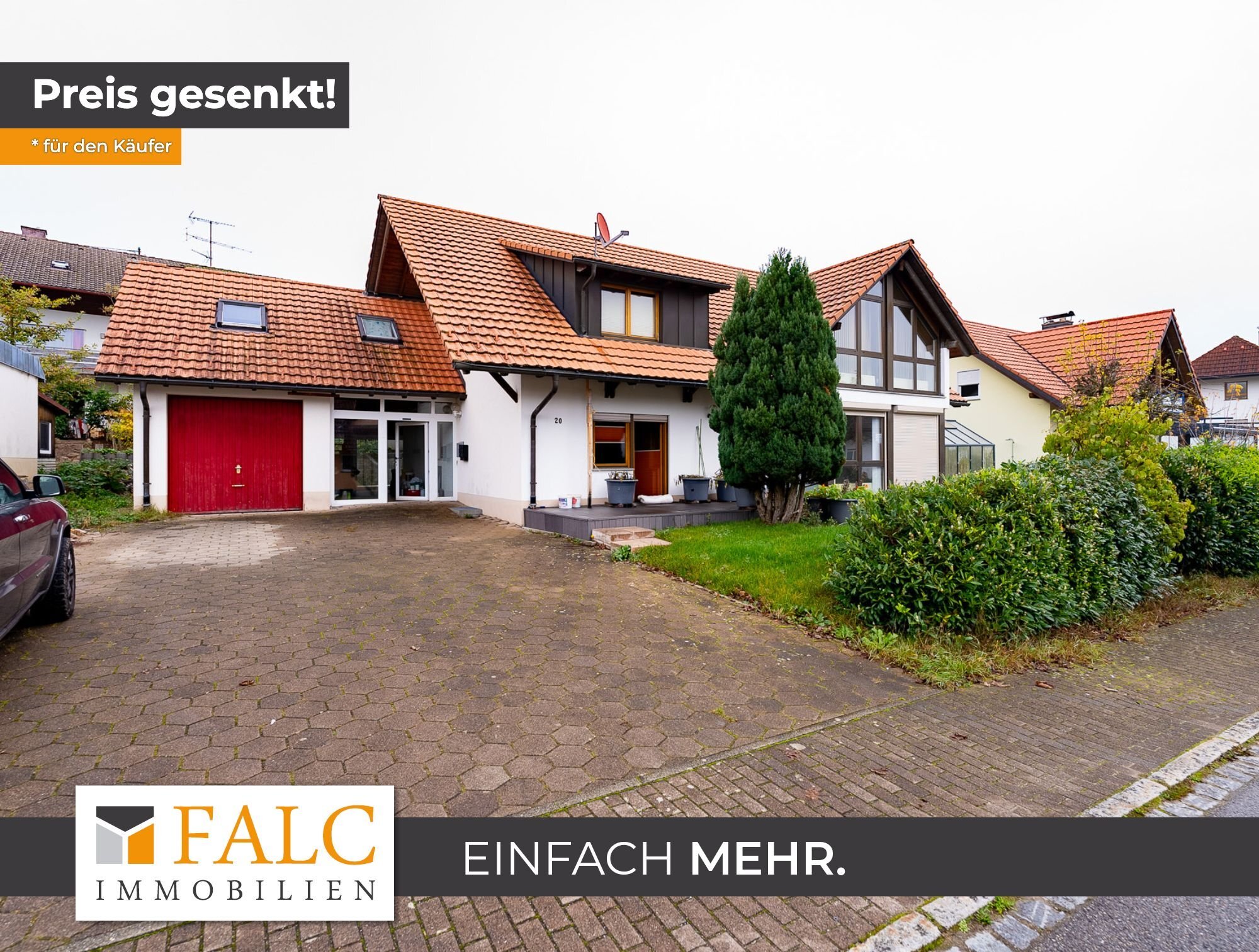 Mehrfamilienhaus zum Kauf 465.000 € 6 Zimmer 200 m²<br/>Wohnfläche 646 m²<br/>Grundstück Görwihl Görwihl 79733