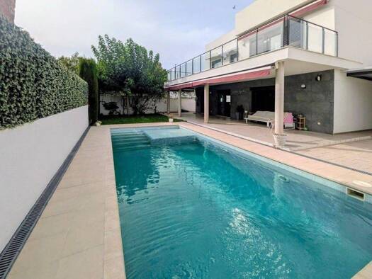 Villa zum Kauf 600.000 € 5 Zimmer 215 m² 483 m² Grundstück San Antonio de Benagéber 46184