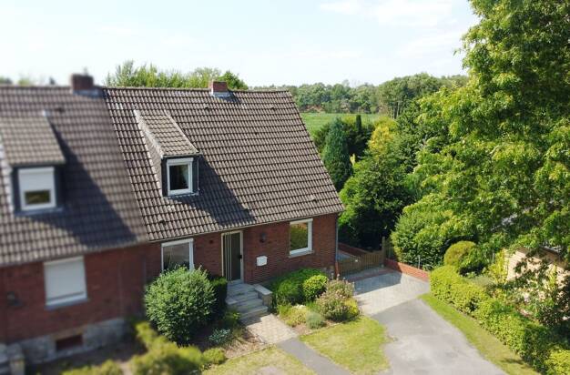 Doppelhaushälfte zum Kauf 239.000 € 6 Zimmer 126,2 m² 2.575 m² Grundstück Hörstel Hörstel 48477