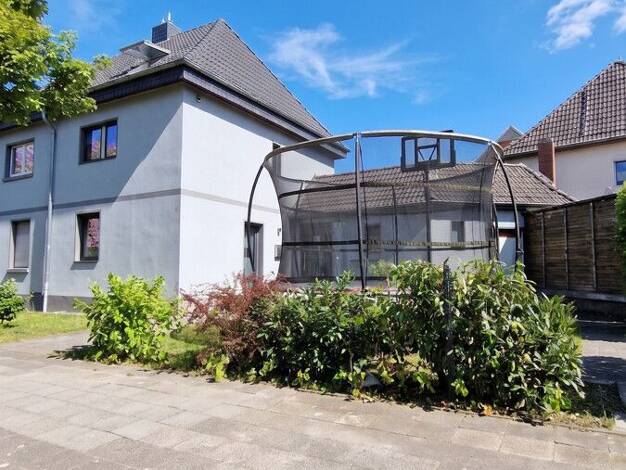 Doppelhaushälfte zum Kauf 249.000 € 5 Zimmer 90 m² 234 m² Grundstück Reichsstr. 57 Friemersheim Rheinhausen 47229