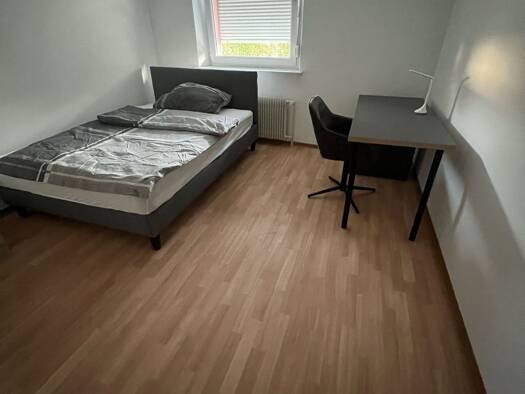 WG-Zimmer zur Miete 400 € 13 m² Geschoss 1/2 frei ab sofort Balanstraße 9 Amberg Amberg 92224