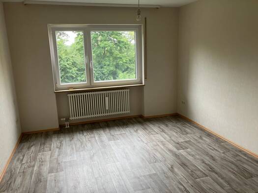 Wohnung zur Miete 750 € 3,5 Zimmer 88 m² Geschoss 1/4 frei ab sofort Deutschhof Schweinfurt 97422