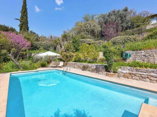 Einfamilienhaus zum Kauf 980.000 € 8 Zimmer 211 m² 2.340 m² Grundstück MONTAUROUX 83440