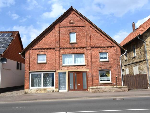 Einfamilienhaus zum Kauf 199.900 € 9 Zimmer 200 m² 318 m² Grundstück Alte Heerstraße 17A Deckbergen Rinteln 31737