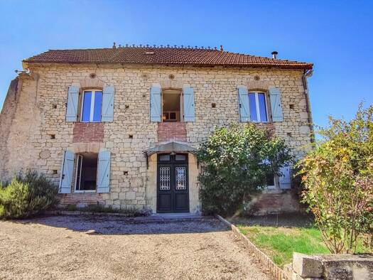 Haus zum Kauf 349.800 € 237 m² 4.246 m² Grundstück Lendou-en-Quercy 46800