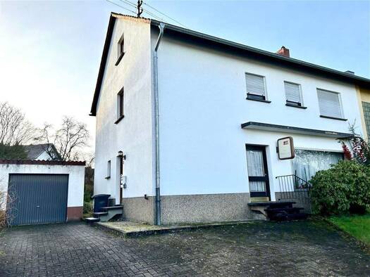 Haus zum Kauf 179.000 € 5 Zimmer 150 m² 680 m² Grundstück frei ab sofort Illingen Illingen , Saar 66557