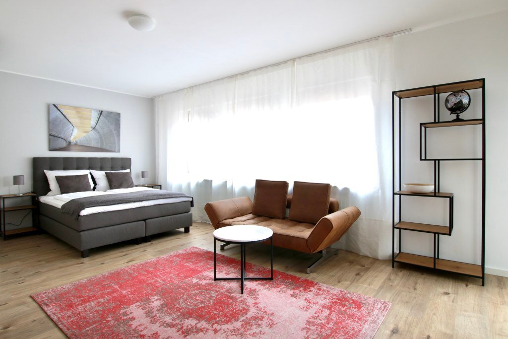 Wohnung zur Miete Wohnen auf Zeit 2.289 € 1 Zimmer 35 m²<br/>Wohnfläche 16.12.2024<br/>Verfügbarkeit Pantaleonswall Altstadt - Süd Köln 50676