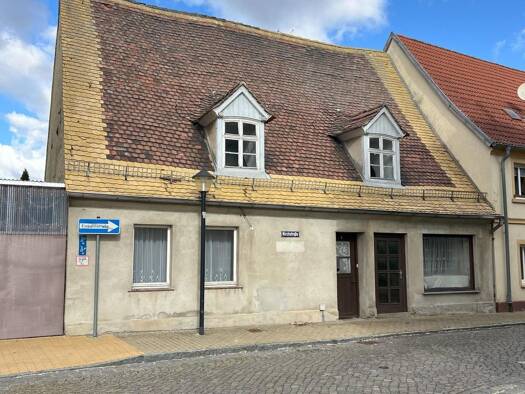 Reihenendhaus zum Kauf 19.500 € 5 Zimmer 180 m² 550 m² Grundstück Pretzsch Bad Schmiedeberg 06905