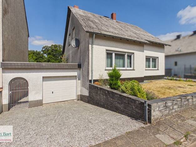 Einfamilienhaus zum Kauf 209.800 € 5 Zimmer 156 m² 1.300 m² Grundstück Freudenburg Freudenburg 54450