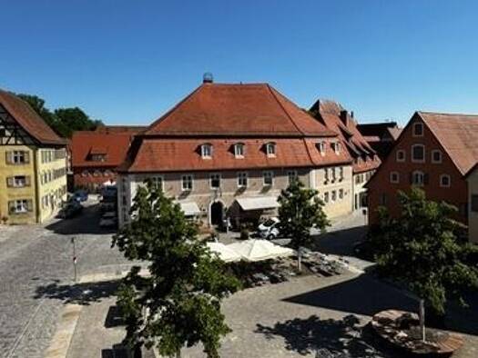 Bürogebäude zum Kauf als Kapitalanlage geeignet 2.270.000 € 46 Zimmer 1.150 m² Grundstück Dinkelsbühl 91550
