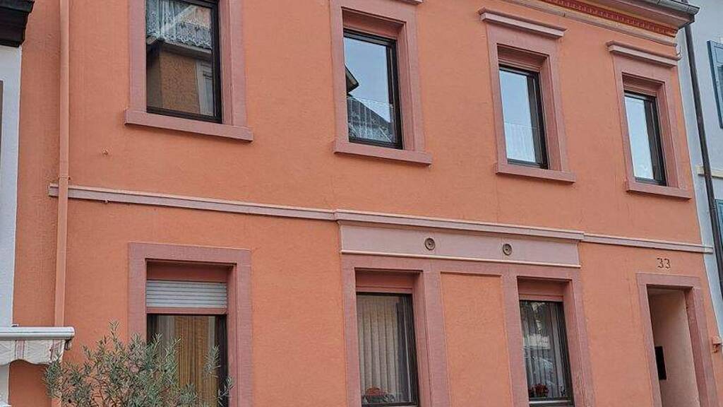 Wohnung zum Kauf 249.000 € 6 Zimmer 94,9 m² 1. Geschoss frei ab sofort Gernsbach 76593