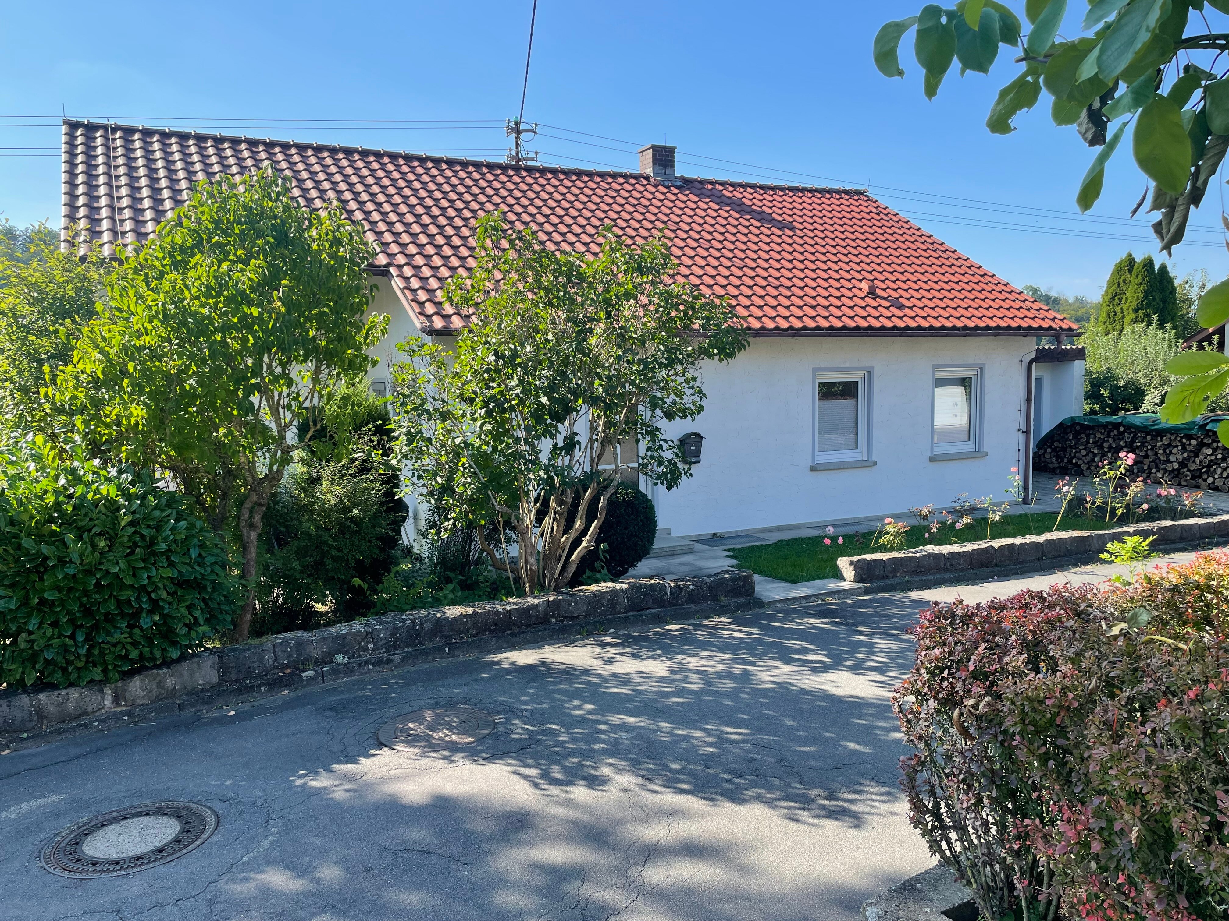 Einfamilienhaus zum Kauf 349.000 € 9,5 Zimmer 200 m²<br/>Wohnfläche 780 m²<br/>Grundstück Laudenbach Weikersheim 97990