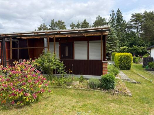 Bungalow zum Kauf 40.000 € 1,5 Zimmer 40 m² 300 m² Grundstück frei ab sofort Grünplan Wustrow 17255