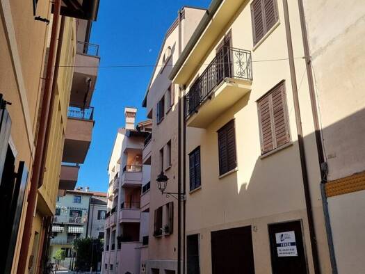 Stadthaus zum Kauf 490.000 € 2 Zimmer 105 m² Grado 34073