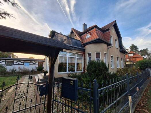 Einfamilienhaus zum Kauf 310.900 € 5 Zimmer 130 m² 781 m² Grundstück Rauen 15518