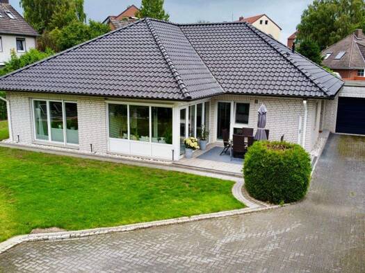 Bungalow zum Kauf 618.000 € 4 Zimmer 148 m² 798 m² Grundstück Berenbostel Garbsen 30827