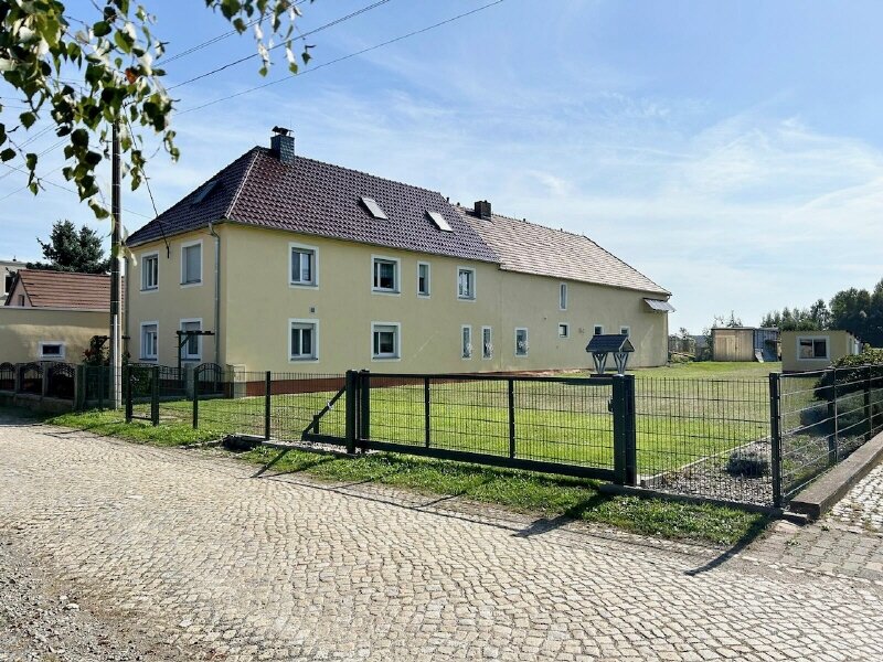 Haus zum Kauf 249.000 € 7 Zimmer 206,6 m²<br/>Wohnfläche 4.890 m²<br/>Grundstück Straßgräbchen Bernsdorf 02994