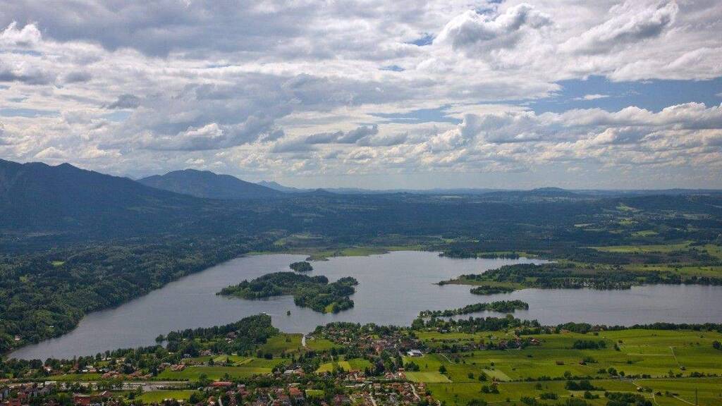 Haus zum Kauf 24 Zimmer 350 m² 2.500 m² Grundstück Murnau 82418