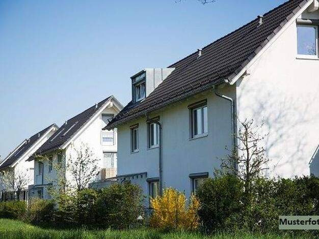 Mehrfamilienhaus zum Kauf 451.000 € 11 Zimmer 251 m² 920 m² Grundstück Emskirchen 91448
