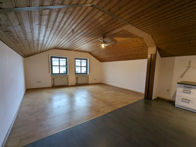 Wohnung zur Miete 400 € 1 Zimmer 39,7 m² Dachgeschoss frei ab sofort Tann Tann 84367