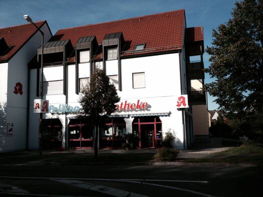 Wohnung zur Miete 810 € 3 Zimmer 81 m² Geschoss 2/3 frei ab 01.06.2026 Langenzenn 90579