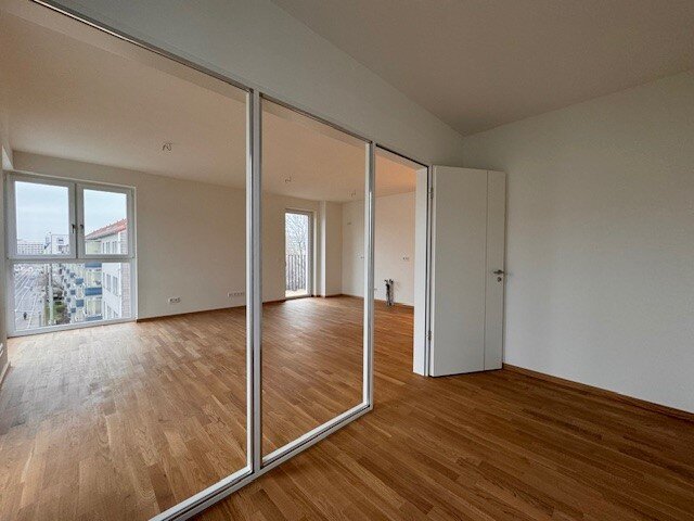 Wohnung zur Miete 1.496 € 4 Zimmer 78,3 m²<br/>Wohnfläche 5.<br/>Geschoss 01.04.2025<br/>Verfügbarkeit Shakespearestr. 48-50 Zentrum - Süd Leipzig 04107