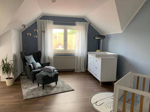 Wohnung zur Miete 1.250 € 4 Zimmer 145 m² Geschoss 1/2 frei ab 31.10.2026 Bad Windsheim 91438