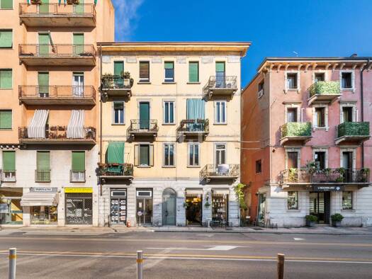 Mehrfamilienhaus zum Kauf 1.350.000 € 3 Zimmer 544 m² frei ab sofort Verona 37129