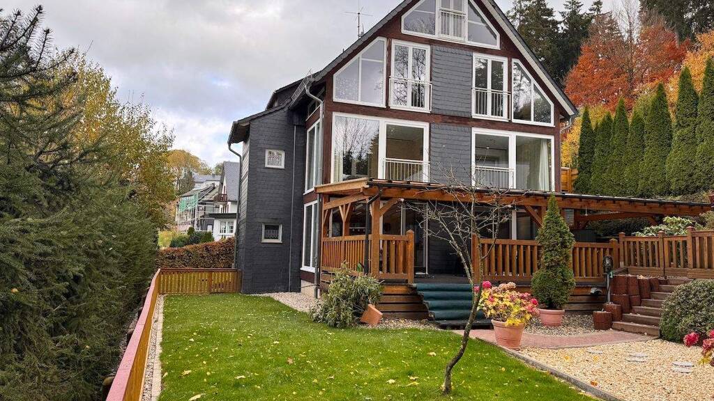 Haus zum Kauf 520.000 € 14 Zimmer 364 m² 1.000 m² Grundstück Willingen Willingen (Upland) 34508