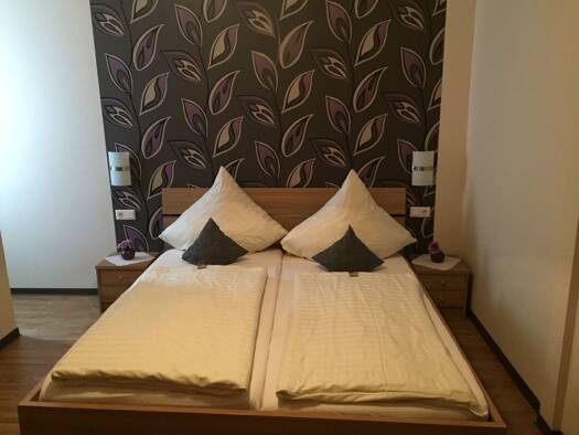 Hotel zum Kauf 459.000 € 30 Betten 118 m² Gastrofläche Boppard Boppard 56154