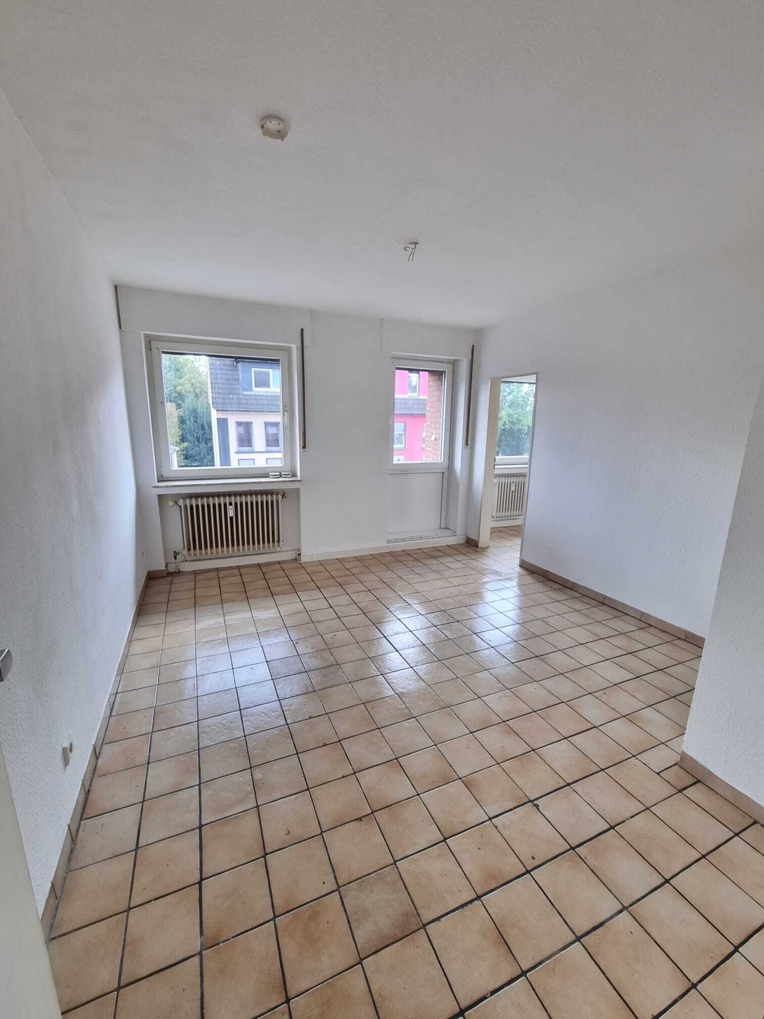 Wohnung zur Miete 295 € 2 Zimmer 29 m²<br/>Wohnfläche 3.<br/>Geschoss ab sofort<br/>Verfügbarkeit Gladbecker Str. 246 Altenessen-Süd Essen 45326