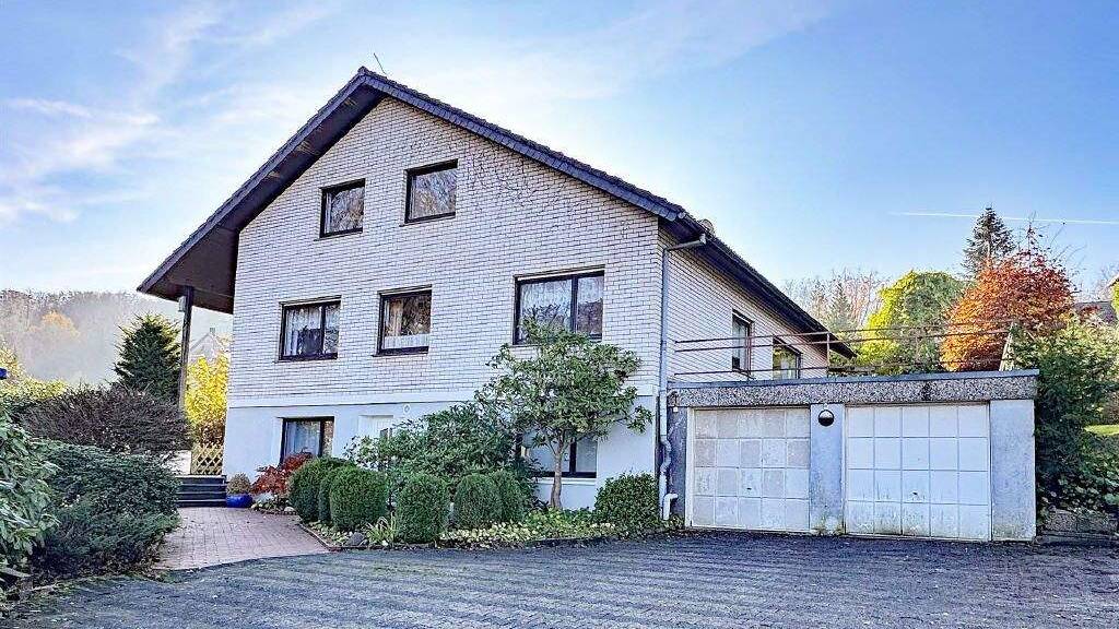 Einfamilienhaus zum Kauf 389.000 € 9 Zimmer 265 m² 1.968 m² Grundstück Berlebeck Detmold 32760
