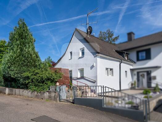 Doppelhaushälfte zum Kauf 198.000 € 5 Zimmer 67 m² 183 m² Grundstück Lützenkirchen Leverkusen 51381