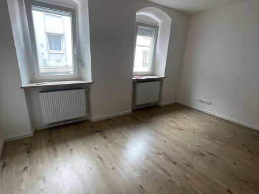 Wohnung zur Miete 950 € 2 Zimmer 75 m² 1. Geschoss frei ab sofort Ritterstr. 22 Kitzingen 97318