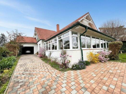 Villa zur Miete 2.490 € 5 Zimmer 247 m² 967 m² Grundstück frei ab sofort Sankt Leonhard Graz 8010