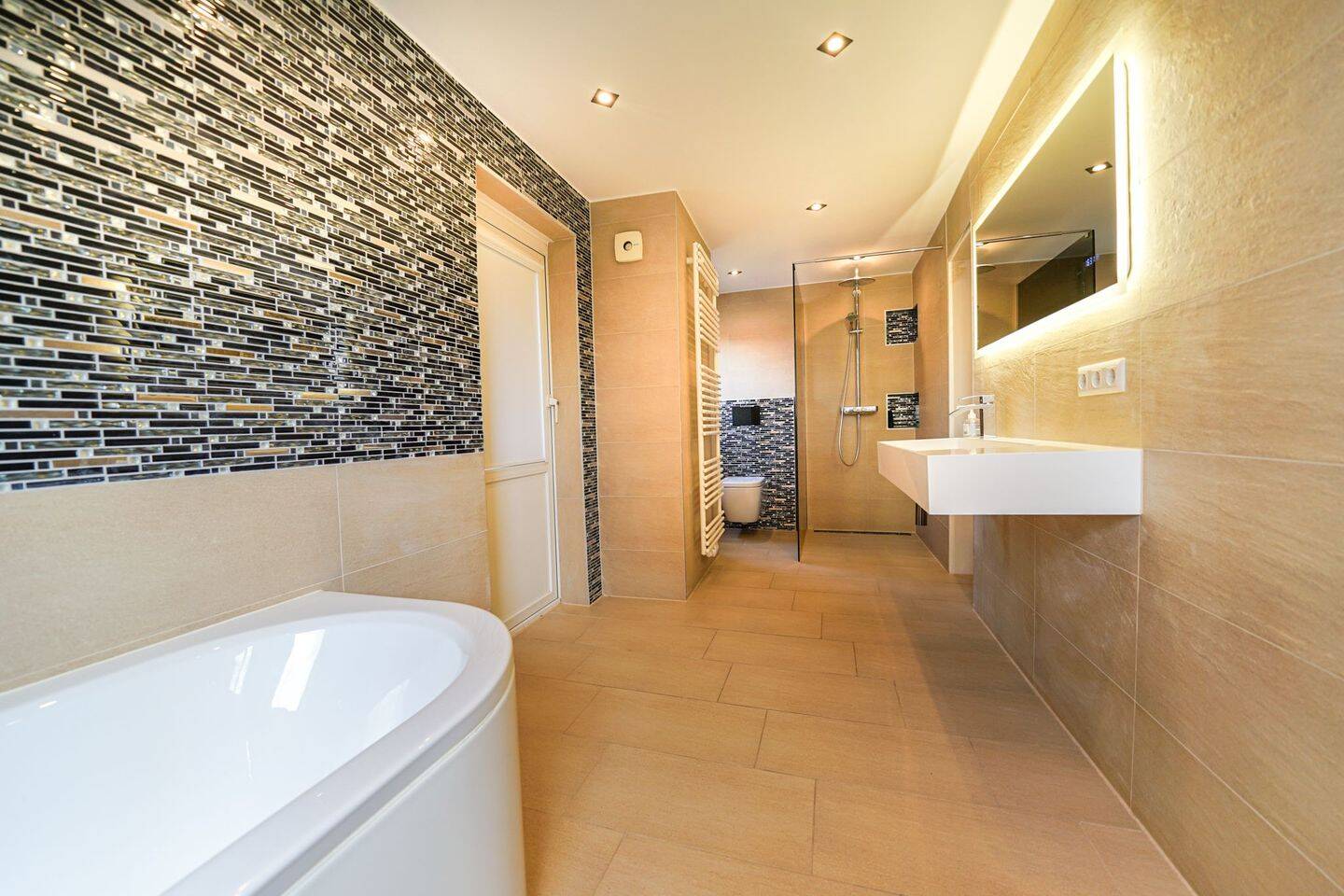 Property thumbnail 17