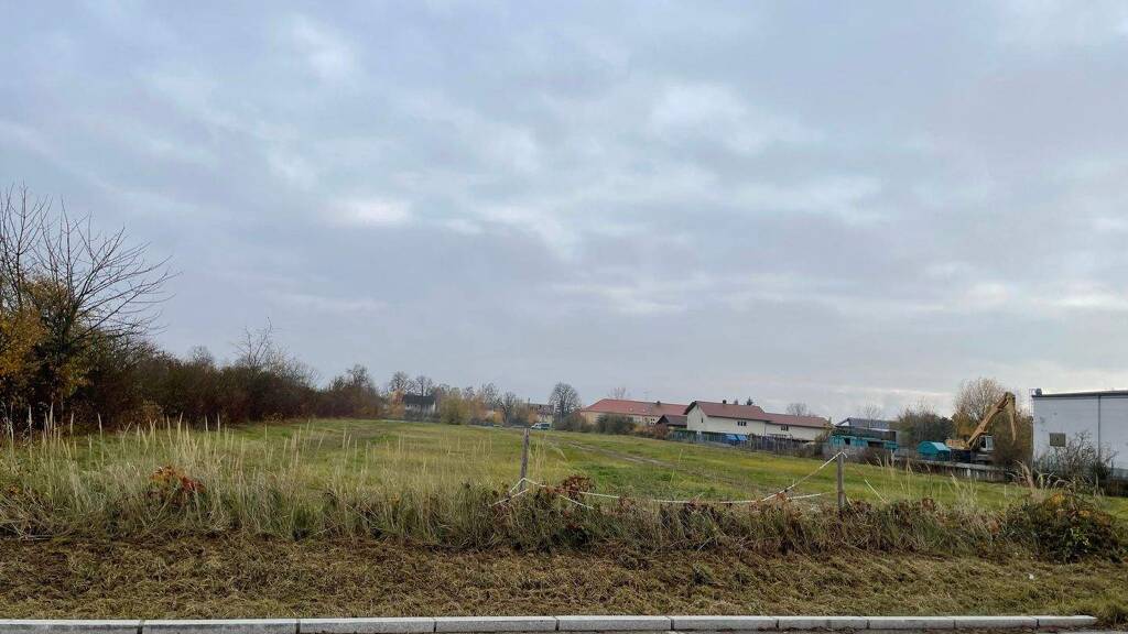 Gewerbegrundstück zum Kauf provisionsfrei 12.000 m² Grundstück Wallersdorf 94522