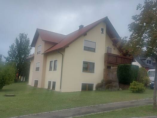 Wohnung zur Miete 600 € 3 Zimmer 90 m² Geschoss 1/3 frei ab 01.10.2026 Oberviechtach Oberviechtach 92526