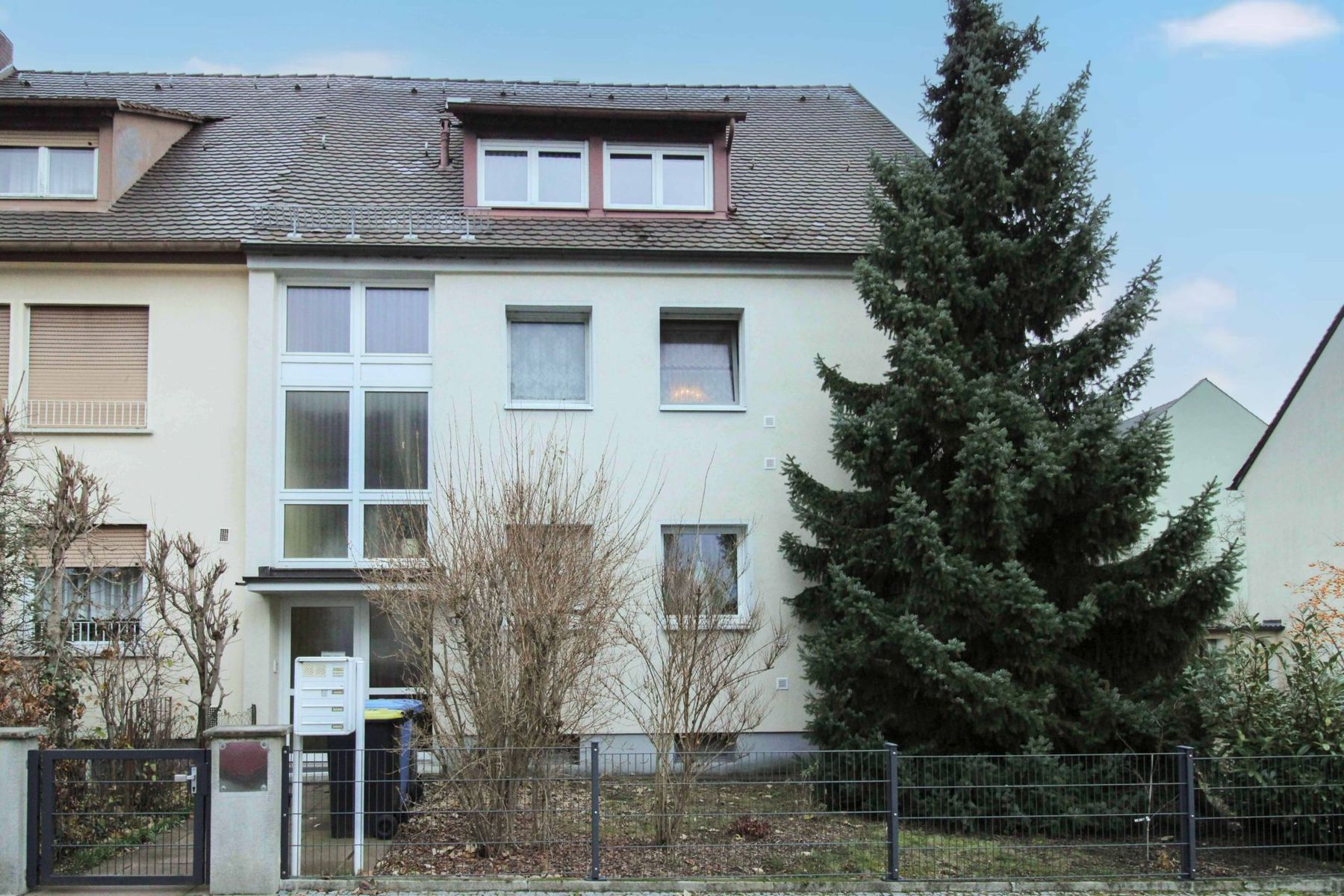 Mehrfamilienhaus zum Kauf als Kapitalanlage geeignet 595.000 € 9 Zimmer 200 m²<br/>Wohnfläche 450 m²<br/>Grundstück Eibach Nürnberg 90451