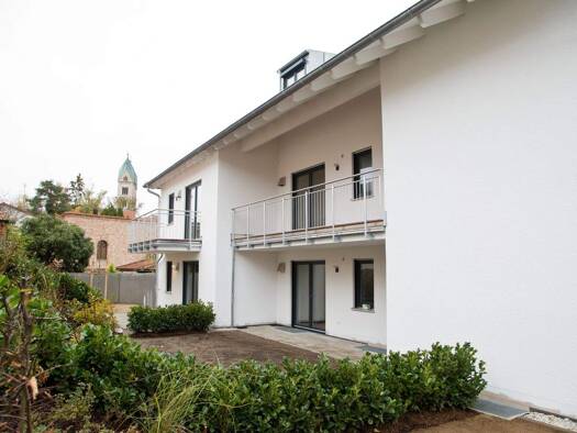 Studio zur Miete 785 € 2 Zimmer 67,7 m² 1. Geschoss frei ab 01.02.2026 Straubing 94315