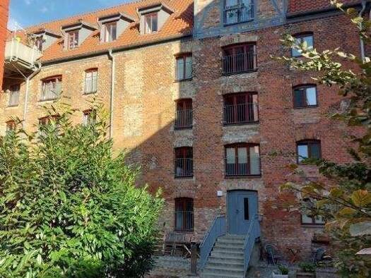 Maisonette zur Miete 850 € 2 Zimmer 72,8 m² 1. Geschoss frei ab 01.04.2026 Beim Hornschen Hof 6 Stadtmitte Rostock 18055