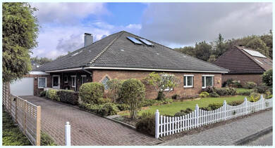 Bungalow zum Kauf 349.000 € 8 Zimmer 229 m² 990 m² Grundstück Leck Leck 25917