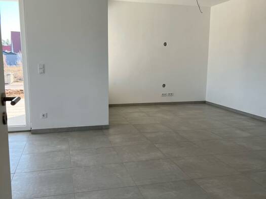 Doppelhaushälfte zur Miete 2.000 € 5,5 Zimmer 173 m² frei ab 01.04.2026 Windsbach 91575